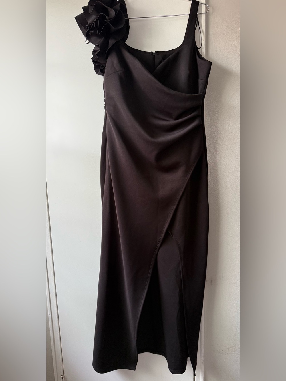 Sam and Jess Black Cocktail One Shoulder Ruffle Appliqué Long Gown Sz 14 $169